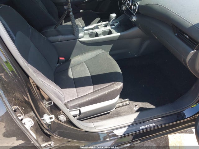 3N1AB8CV1MY292325 Nissan Sentra Sv Xtronic Cvt