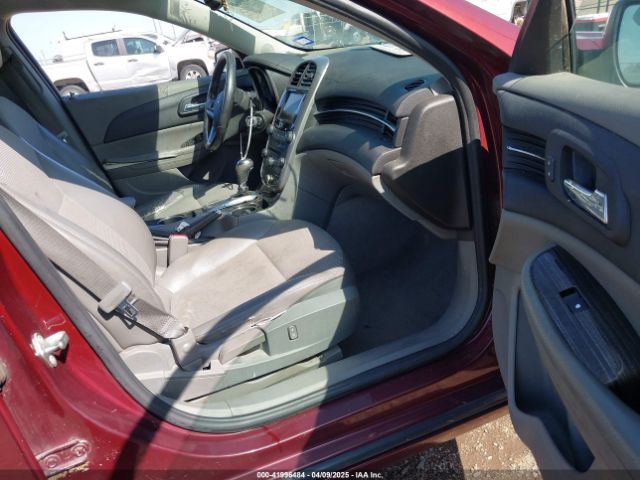 1G11D5SLXFF207328 Chevrolet MALIBU 2LT