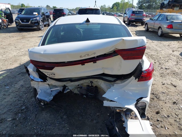 3KPF24AD2RE814071 KIA FORTE LX