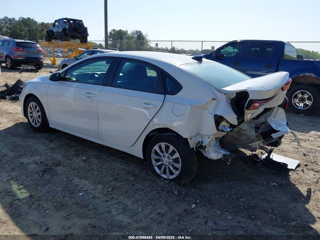 3KPF24AD2RE814071 KIA FORTE LX