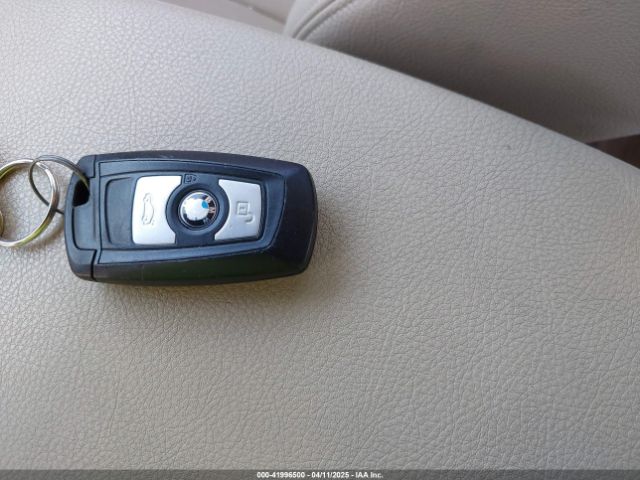 WBA3B1C53EP680072 BMW 320i