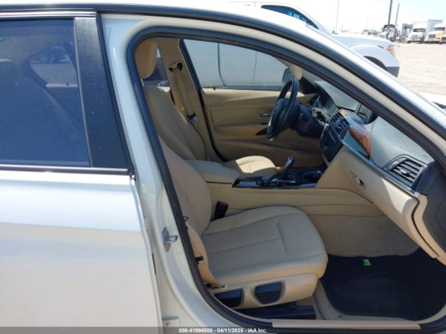 WBA3B1C53EP680072 BMW 320i