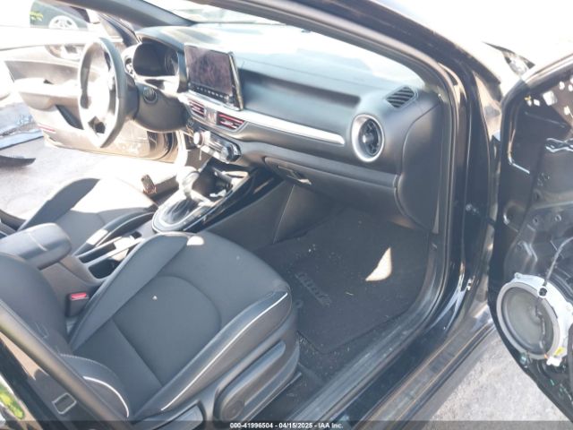 3KPF54ADXPE686117 KIA Forte Gt-line