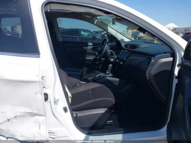 JN1BJ1CP1KW216334 Nissan Rogue Sport S