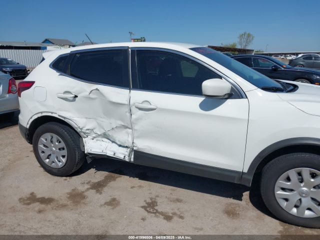 JN1BJ1CP1KW216334 Nissan Rogue Sport S