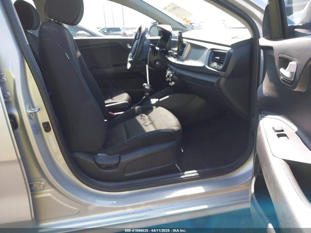 3KPA24AD1NE460189 KIA RIO S