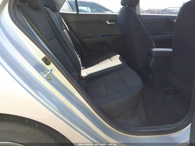 3KPA24AD1NE460189 KIA RIO S
