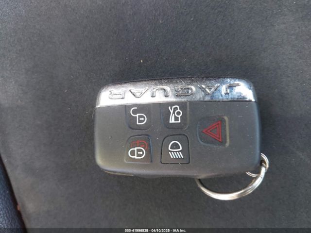 SAJWA6FU1G8K25111 Jaguar F-TYPE S