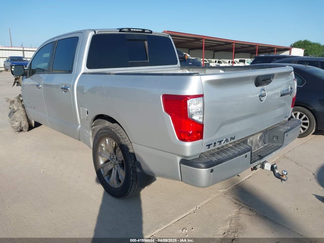 1N6AA1E62JN502207 Nissan 2018