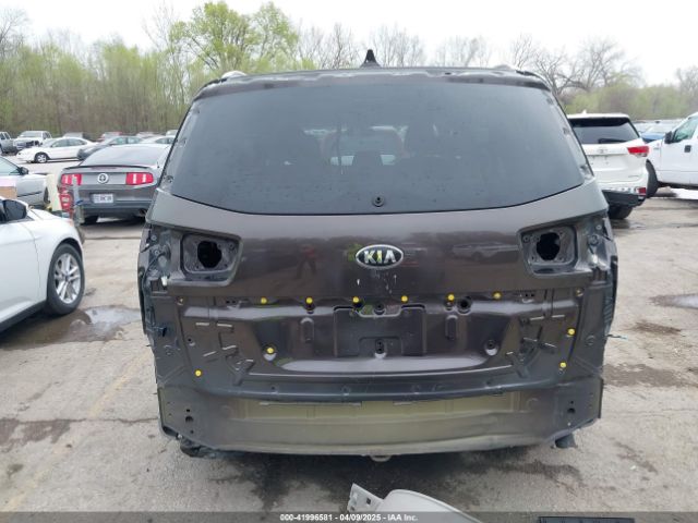 KNDMB5C17G6093362 KIA SEDONA LX