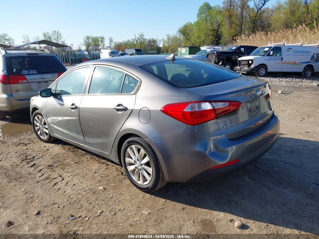 KNAFX4A61G5469950 KIA FORTE LX