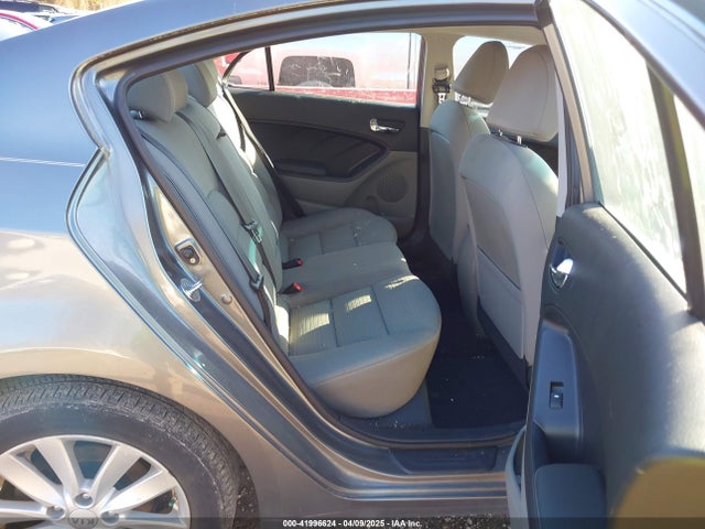 KNAFX4A61G5469950 KIA FORTE LX