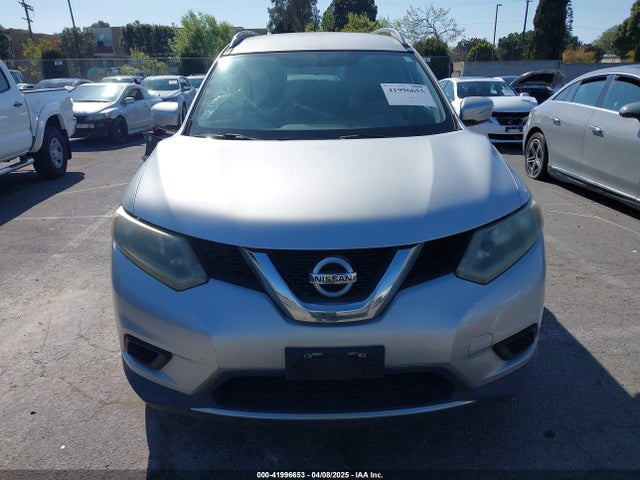 5N1AT2MT7EC758432 Nissan ROGUE SV