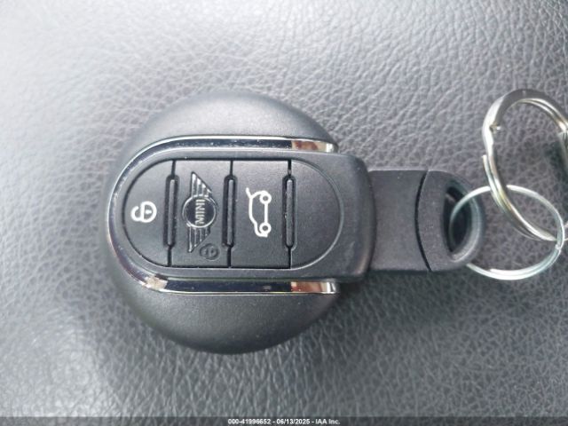 2021 MINI CLUBMAN WMWXJ1C01M2P11985 Photo 10