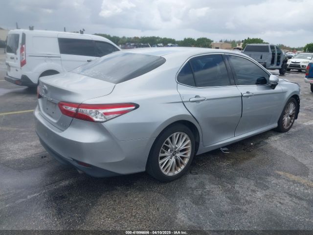 4T1B11HK7JU012881 Toyota CAMRY XLE