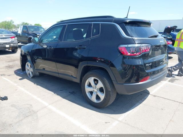 3C4NJDBB5MT562400 Jeep Compass Latitude 4x4