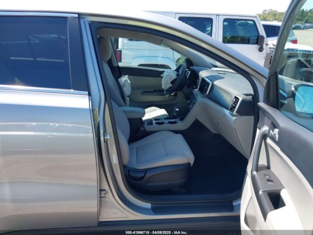KNDPM3ACXN7989808 KIA Sportage Lx