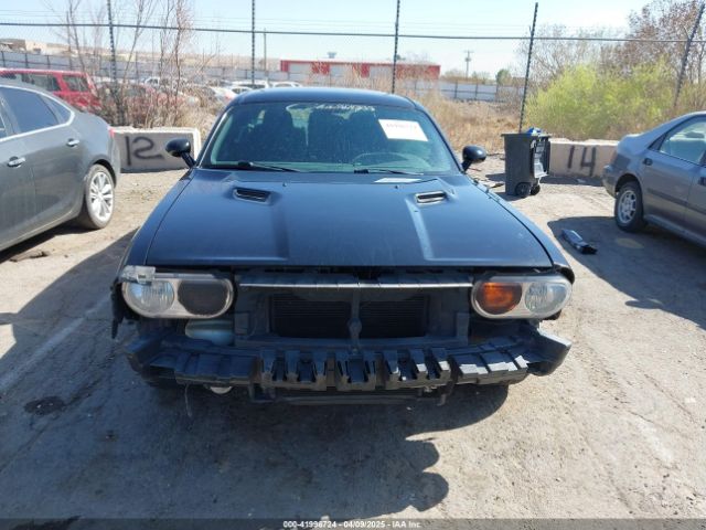 2C3CDYAGXEH299743 Dodge Challenger Sxt