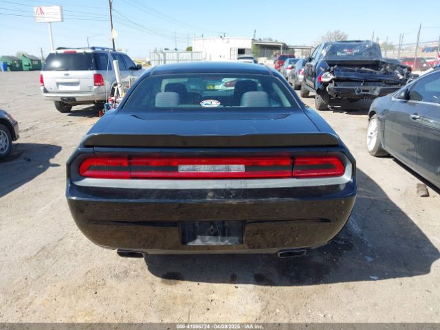 2C3CDYAGXEH299743 Dodge Challenger Sxt
