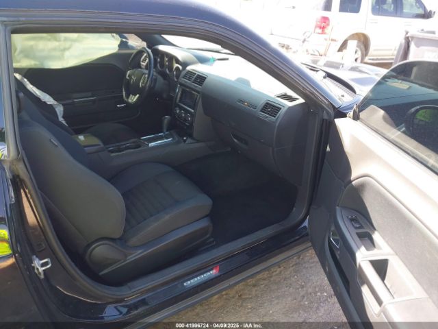 2C3CDYAGXEH299743 Dodge Challenger Sxt
