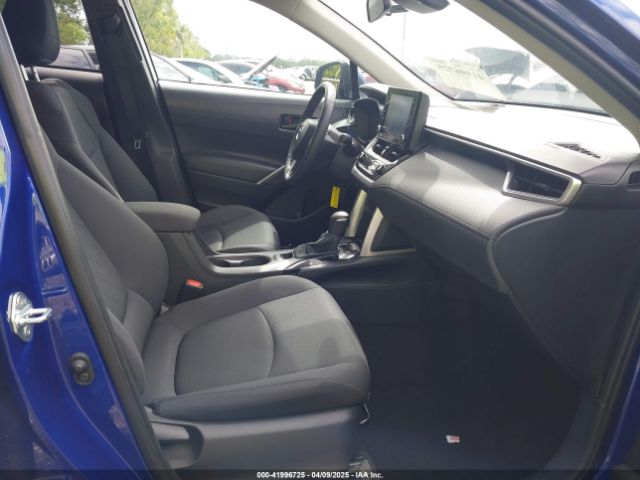 7MUBAAAG0NV011047 Toyota Corolla Cross Le