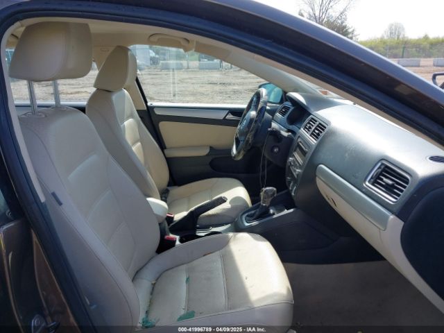 3VWD17AJ4EM252608 Volkswagen Jetta 1.8t Se