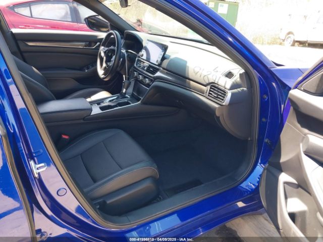 1HGCV1F30NA102455 Honda Accord Sport