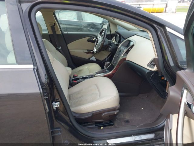 1G4PP5SKXE4138582 Buick Verano