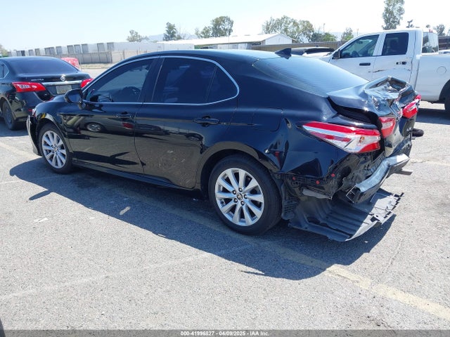 4T1C11AKXLU955851 Toyota CAMRY LE