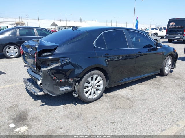 4T1C11AKXLU955851 Toyota CAMRY LE