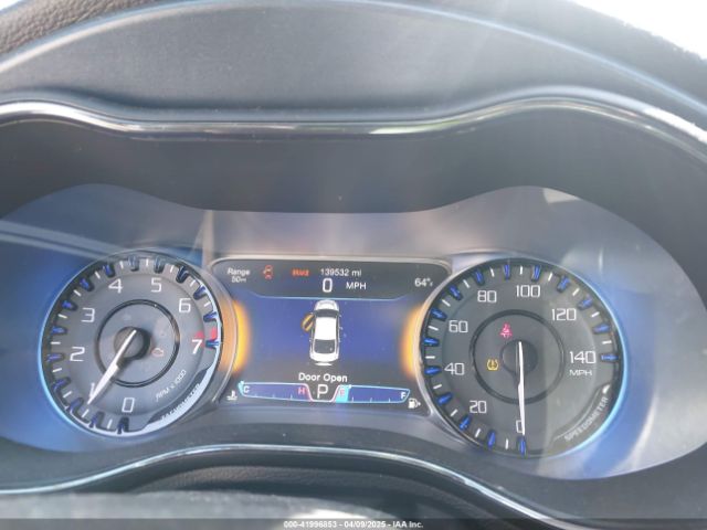 1C3CCCBG5FN600030 Chrysler 200 S
