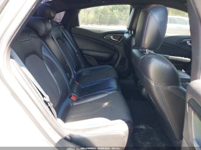 1C3CCCBG5FN600030 Chrysler 200 S