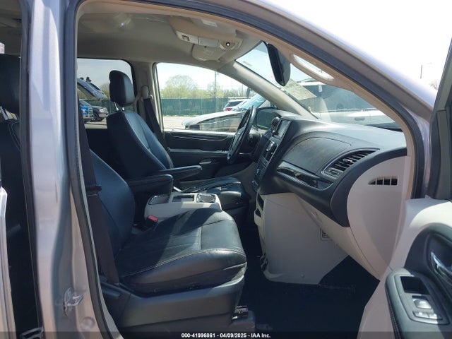 2C4RC1BG5ER269218 Chrysler 2014