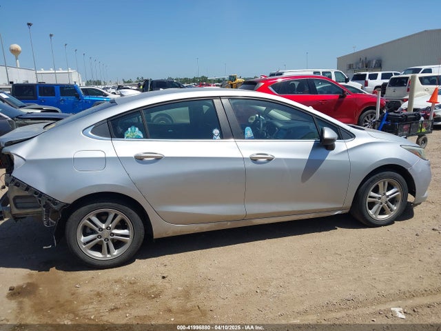 1G1BE5SM2J7136526 Chevrolet Cruze Lt Auto