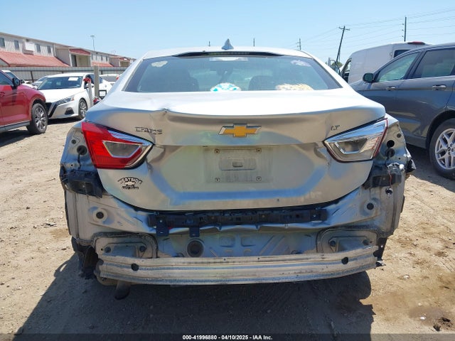 1G1BE5SM2J7136526 Chevrolet Cruze Lt Auto