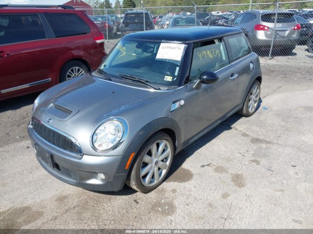 2007 MINI COOPER S WMWMF73587TT84728 Photo 1