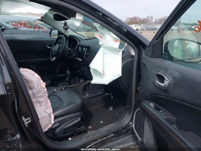 3C4NJDCBXKT651567 Jeep Compass Limited 4x4