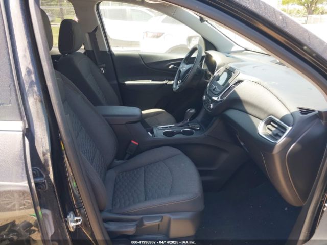 2GNAXUEV8K6267156 Chevrolet EQUINOX LT