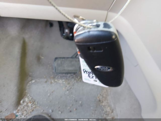 1FMCU0J9XEUA85567 Ford Escape Titanium