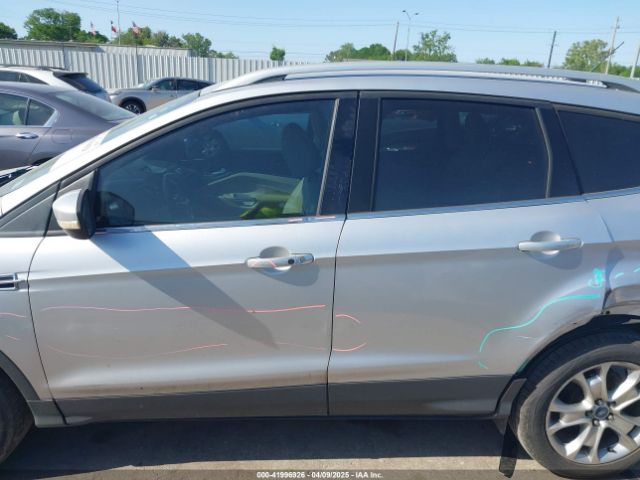 1FMCU0J9XEUA85567 Ford Escape Titanium