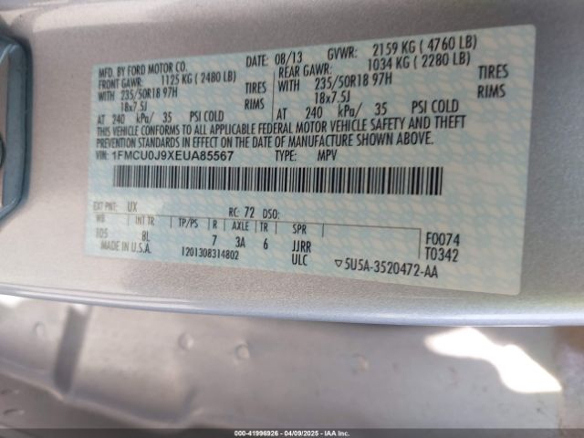 1FMCU0J9XEUA85567 Ford Escape Titanium
