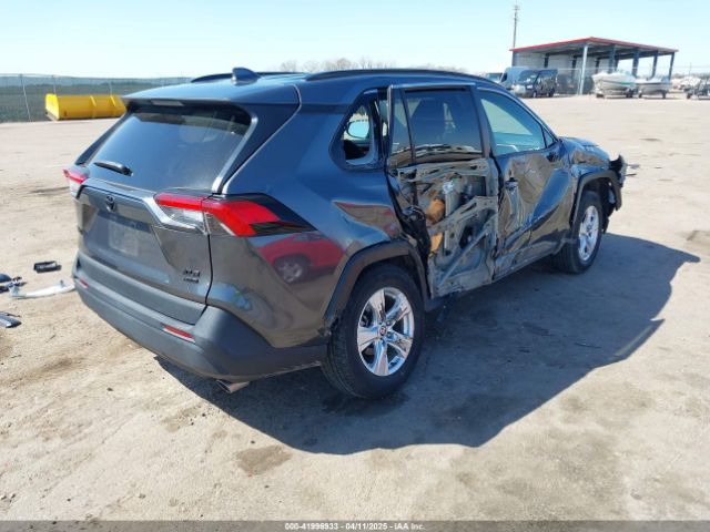 2021 TOYOTA RAV4 2T3P1RFV6MC185936 Photo 3