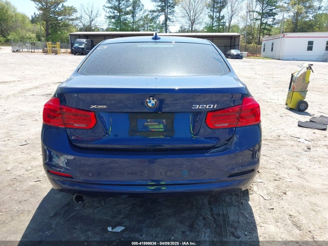 WBA8E5G5XJNV02762 BMW 320i