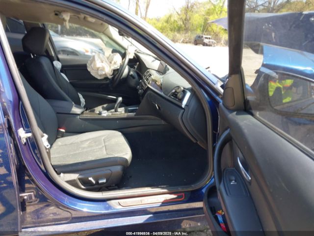 2018 BMW 320I WBA8E5G5XJNV02762 Photo 4