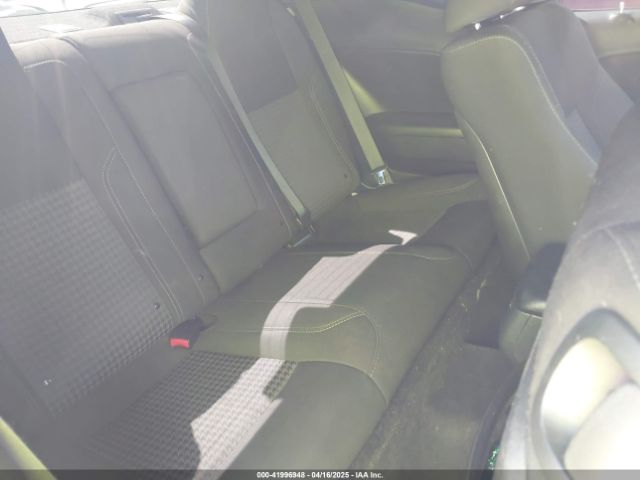 2C3CDZAG5JH217059 Dodge Challenger Sxt