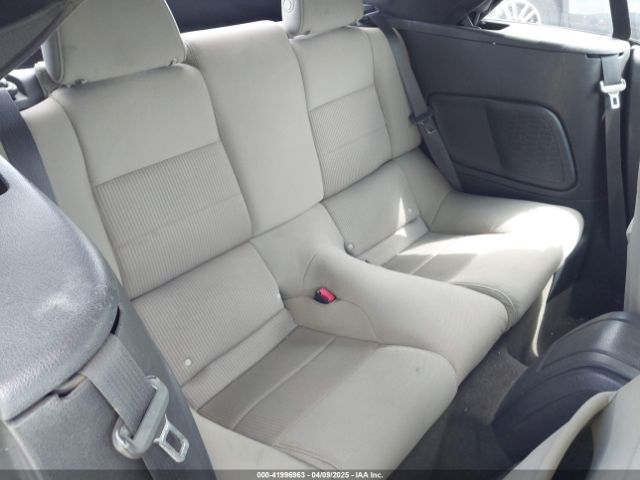 1ZVBP8EM8E5278957 Ford Mustang V6