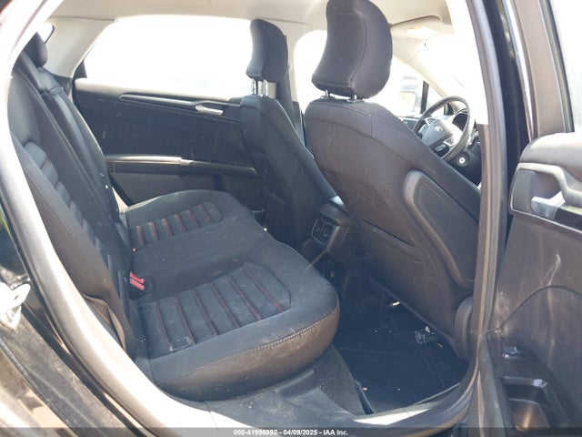 3FA6P0HD2GR314164 Ford FUSION SE