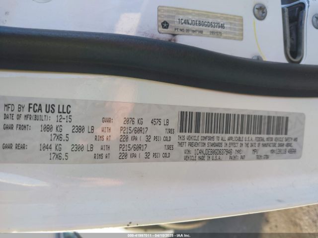 1C4NJDEB0GD637946 Jeep Compass Latitude