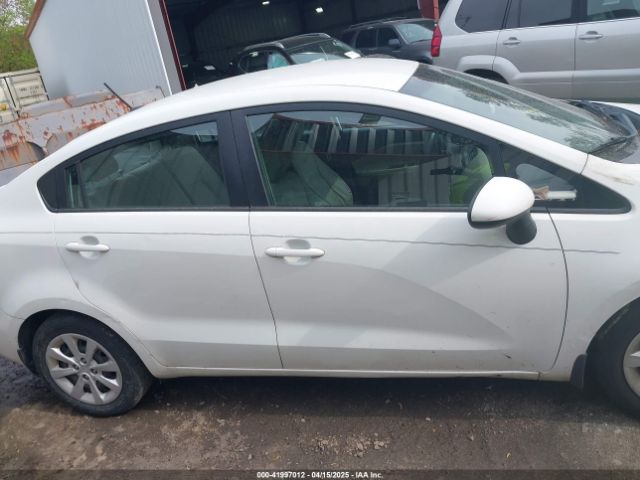 KNADM4A32E6375315 KIA RIO LX