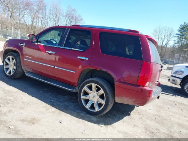 2011 CADILLAC ESCALADE 1GYS4BEF0BR158000 Photo 2